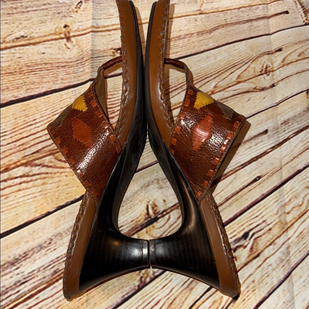 Nurture by Lamaze Brown and Yellow Sandals 2 1/4” heel size 8 1/2 - Picture 6 of 14